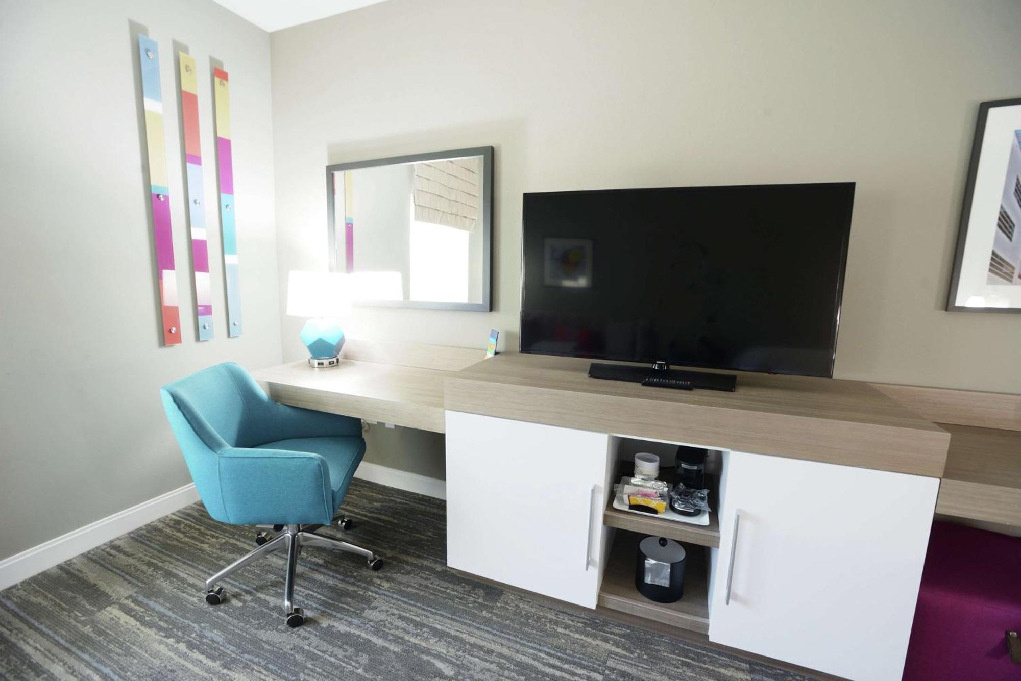 Hampton & City/quail Springs Hotel 3*